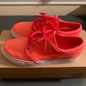 Nike SB Zoom Stefan Janoski ‘Atomic Red’